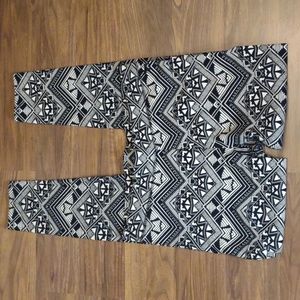 Pink Victoria's Secret print leggings